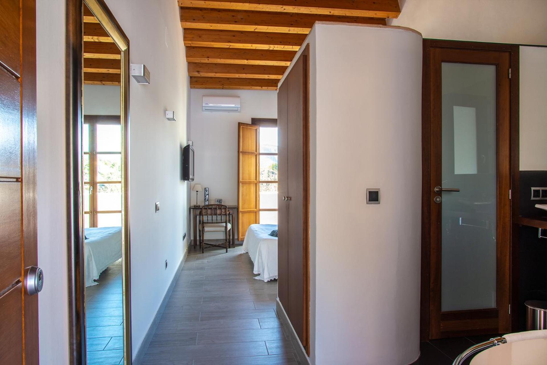Castell De La Solana Country house